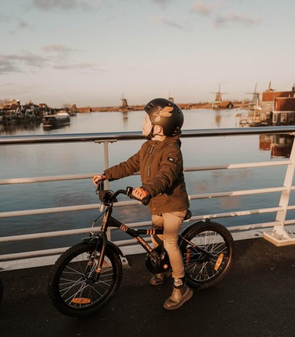 Kinderfahrrad 18 Zoll Jungen und Mädchen leicht sicher mit Rüc-trittbremse und Zubehör